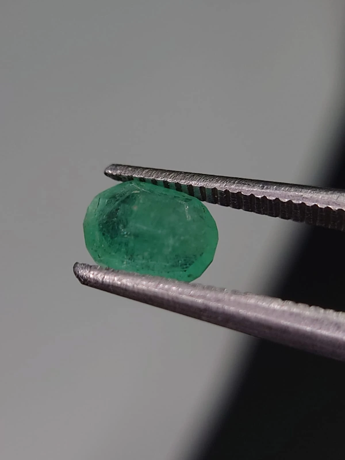 0.77ct Natural Emerald from Afghaistan — view 3
